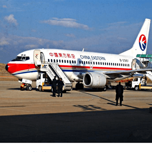 深圳宝安航空空运航空快运业稳步发展的原因是什么？